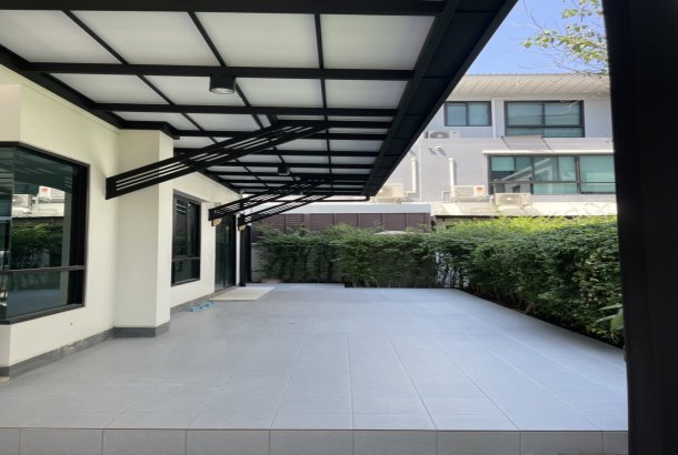 หลังคาไร้เสา